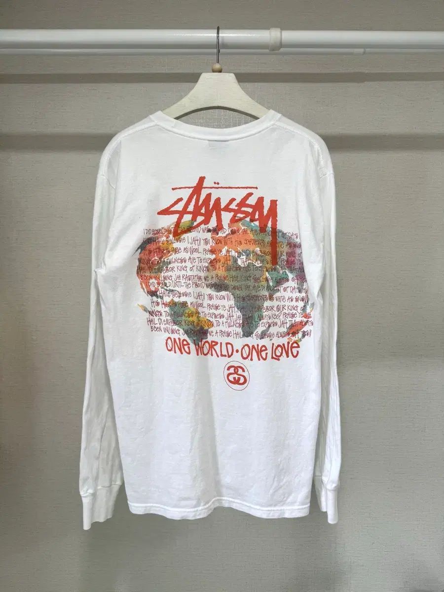 STUSSY ONE WORLD ONE LOVE ロングTシャツ 未使用 STUSSY ONE WORLD