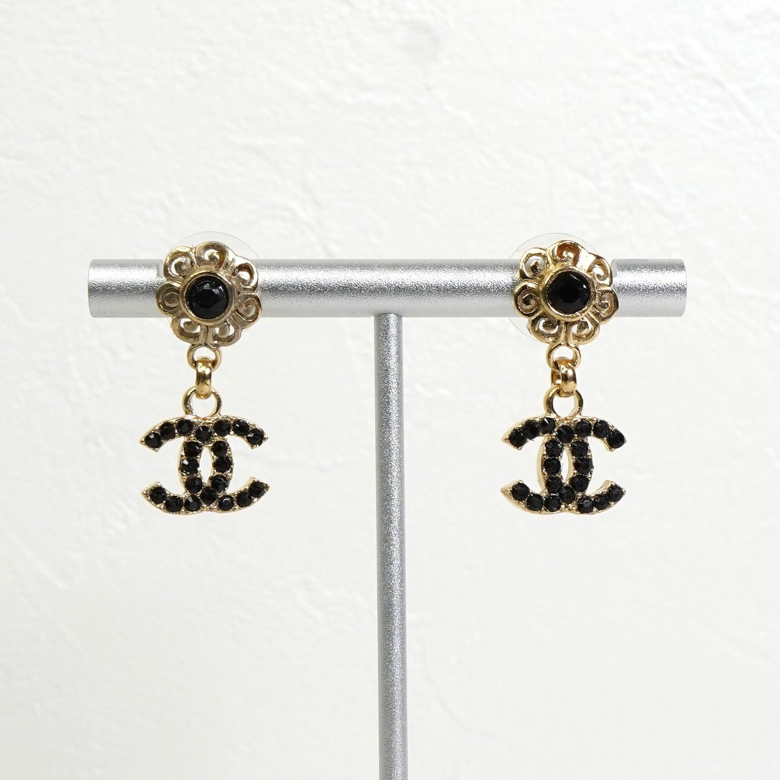 シャネル ココマーク フラワー ラインストーン ピアス GP ブラック