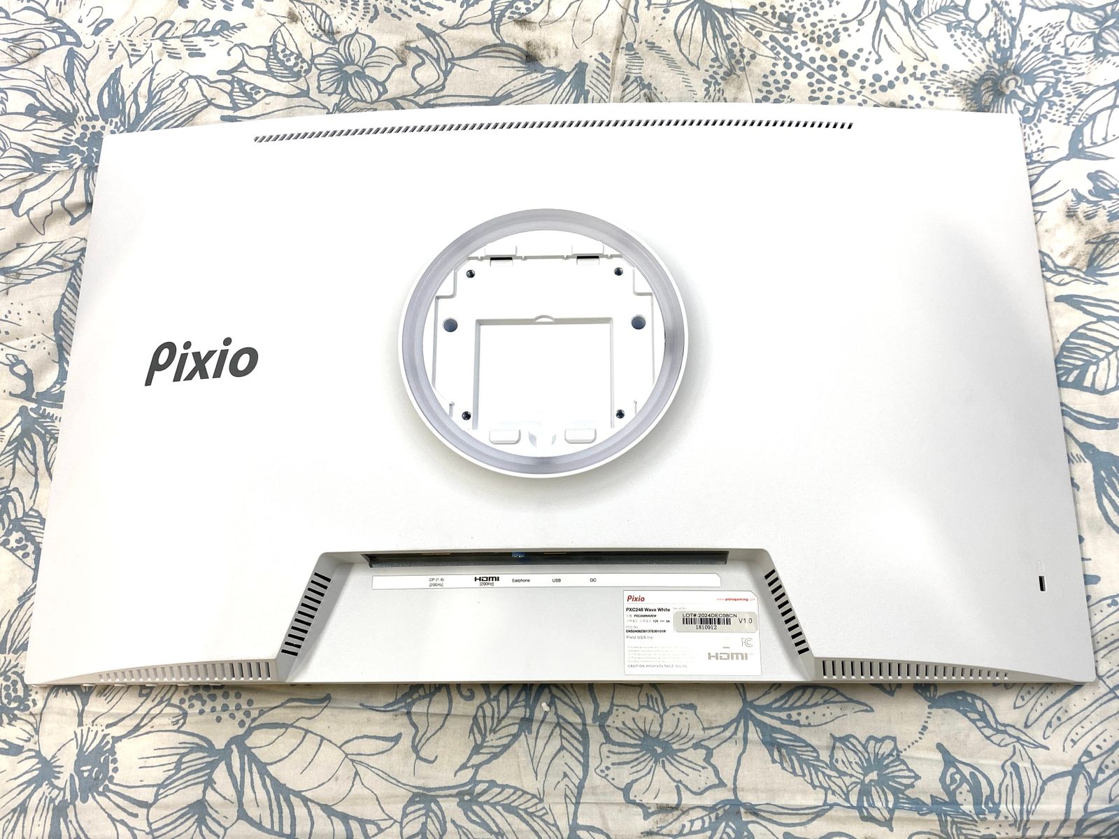 美品】 Pixio PXC248 Wave White ゲーミングモニター 24インチ