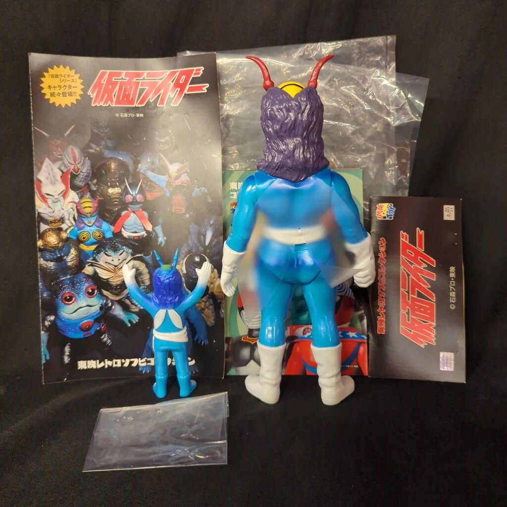 メディコムトイ 東映レトロソフビ 仮面ライダー 蜂女(新色)+ミニソフビ 蜂女(新色)＋ミニソフビ 東映レトロソフビコレクション ☆WF開催記念