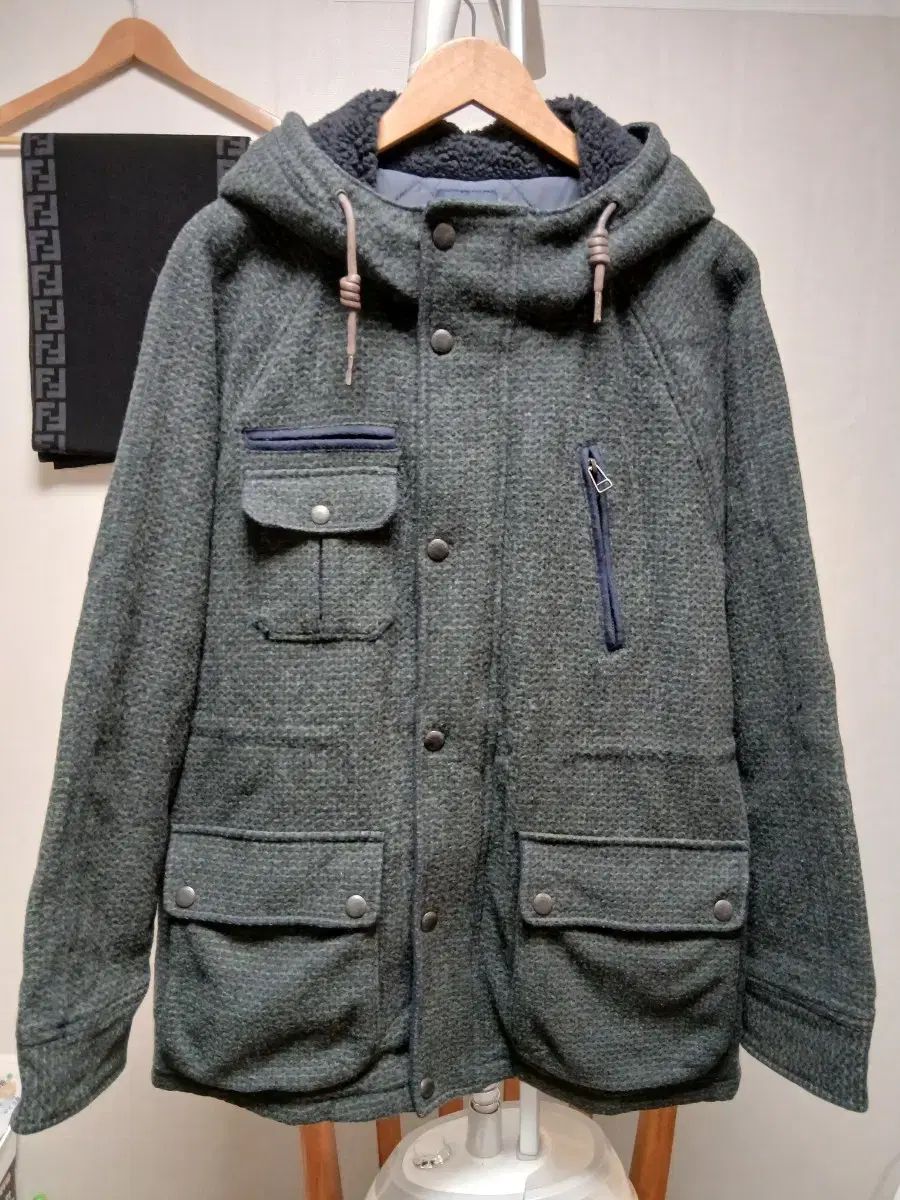 サースデーアイランド メンズ フード ジャケット XL