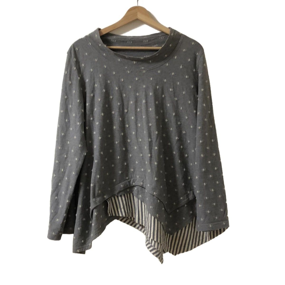 センソユニコ 慈雨カットソー美品 Sensounico（センソユニコ） 慈雨 センソ 中古 リサイクル レディース