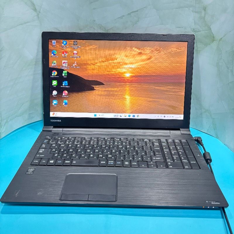 大画面　ノートパソコン　高性能　高速SSD256/メモリ8/オフィス付き 高速ssd 高性能 Core i7 大容量メモリ16GB 搭載 オフィス