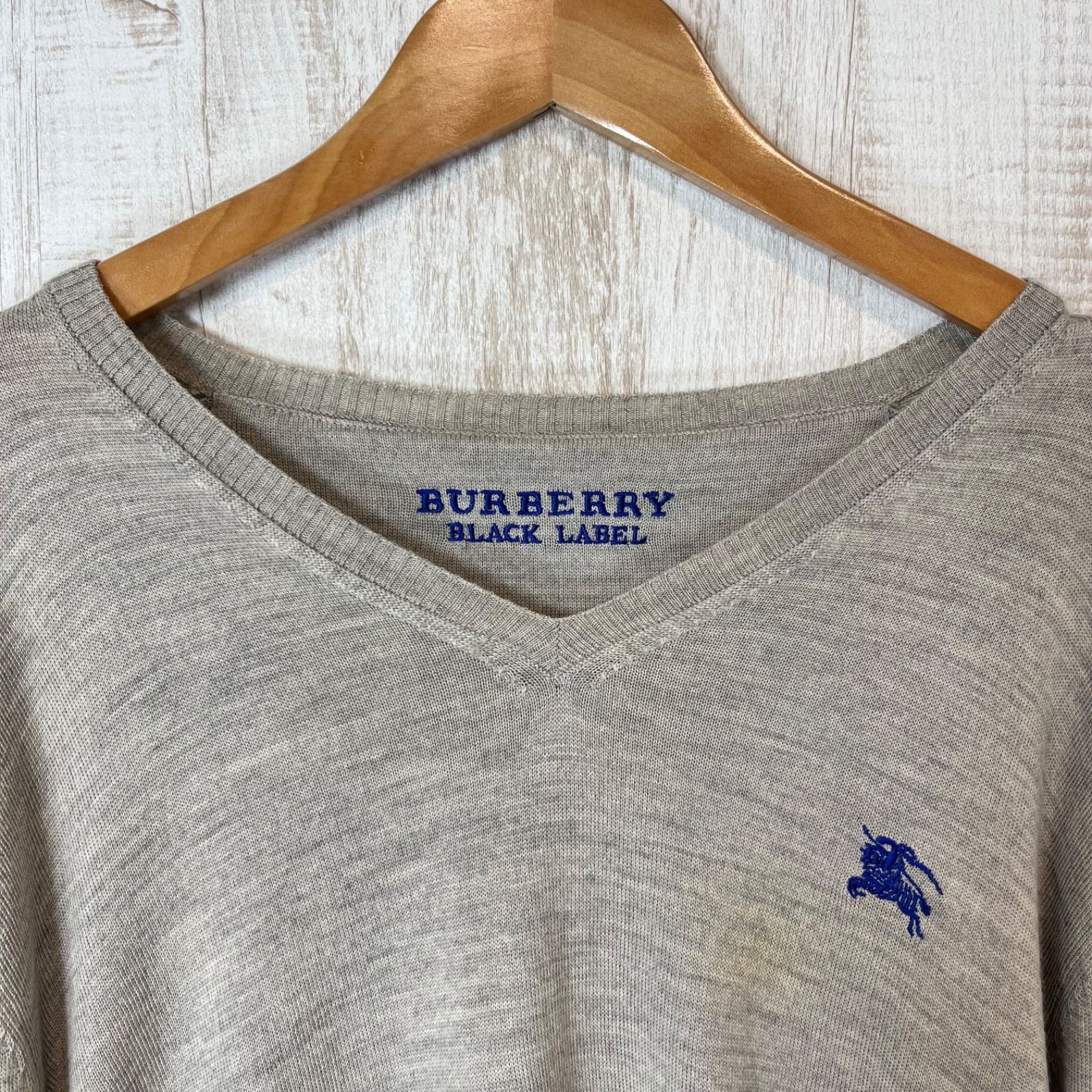 BURBERRY BLACK LABEL バーバリーブラックレーベル ホースロゴ刺繍 V 
