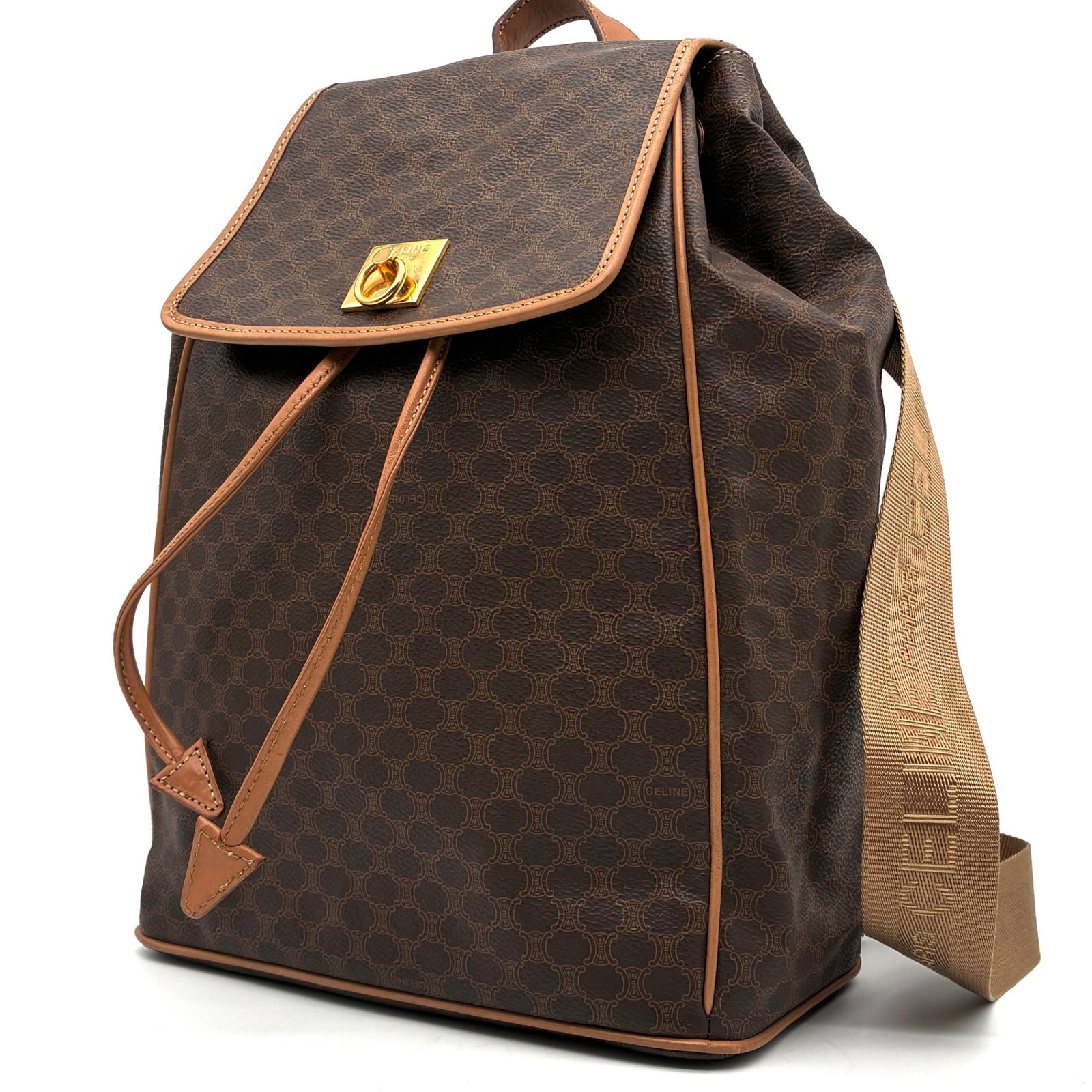 希少　セリーヌ リュック バックパック　マカダム　トリオンフ　茶　レザー CELINE セリーヌ レディース リュックサック バッグパック ロゴ金具