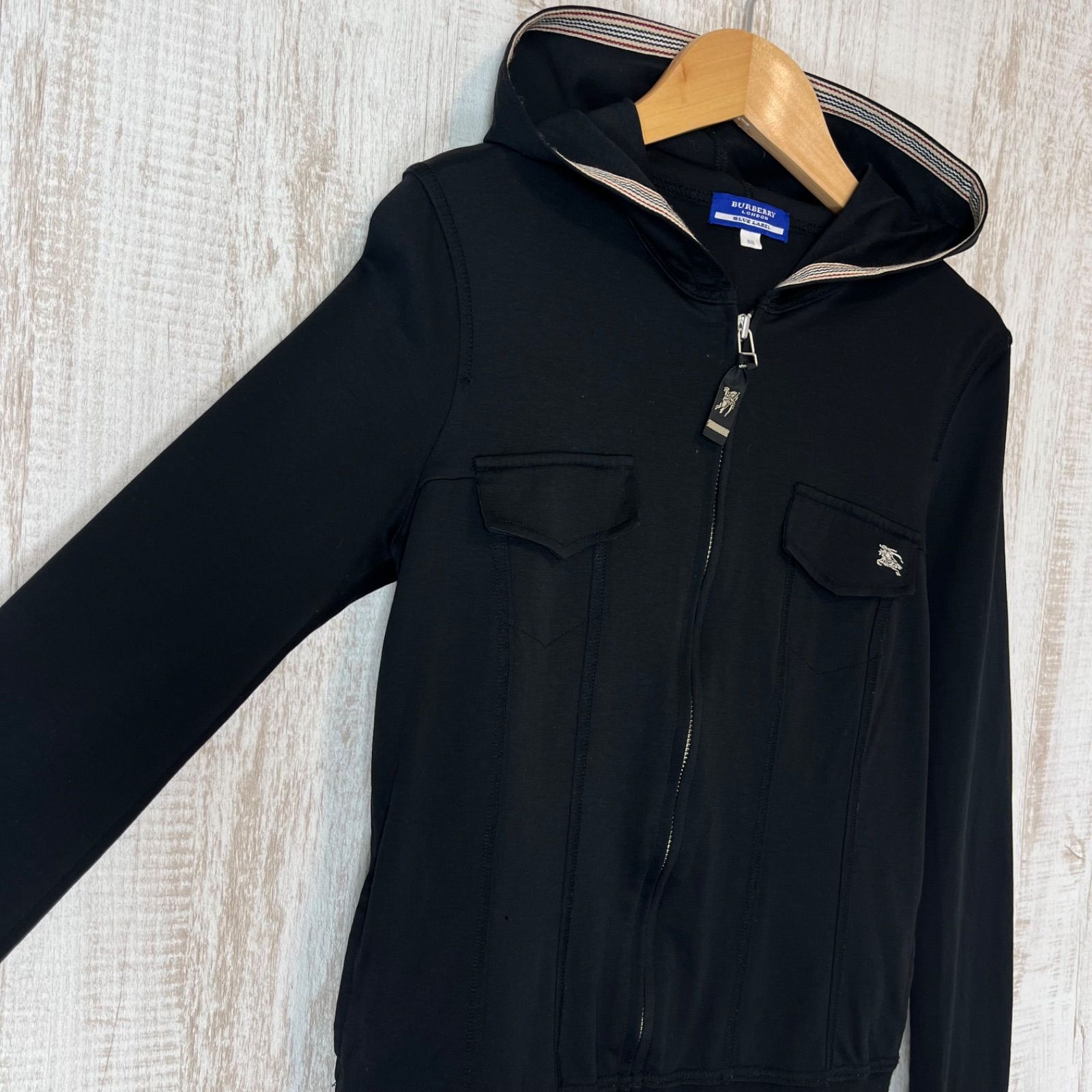 BURBERRY BLUE LABEL バーバリーブルーレーベル ホースロゴ刺繍 