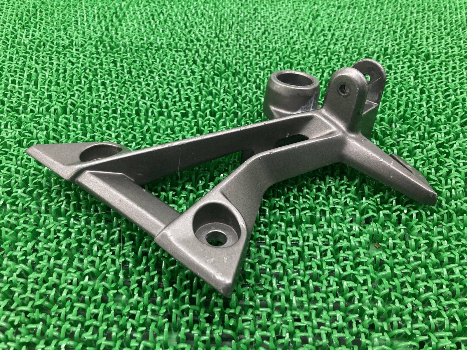 その他 a. NINJA250 タンデムステップホルダー 右 35063-0842 カワサキ 純正 中古