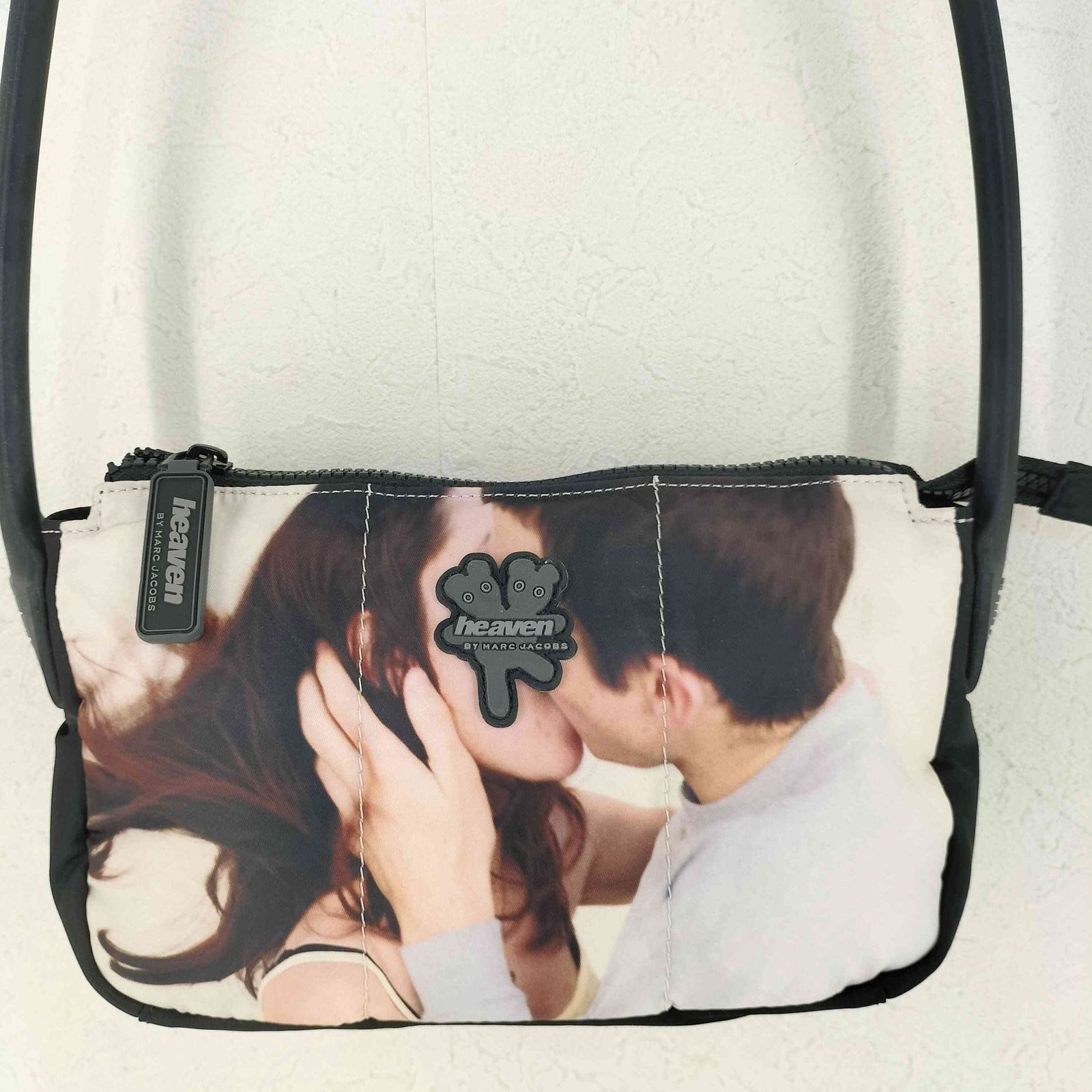 マークジェイコブス heaven by marc jacobs Kissing Shoulder Bag 