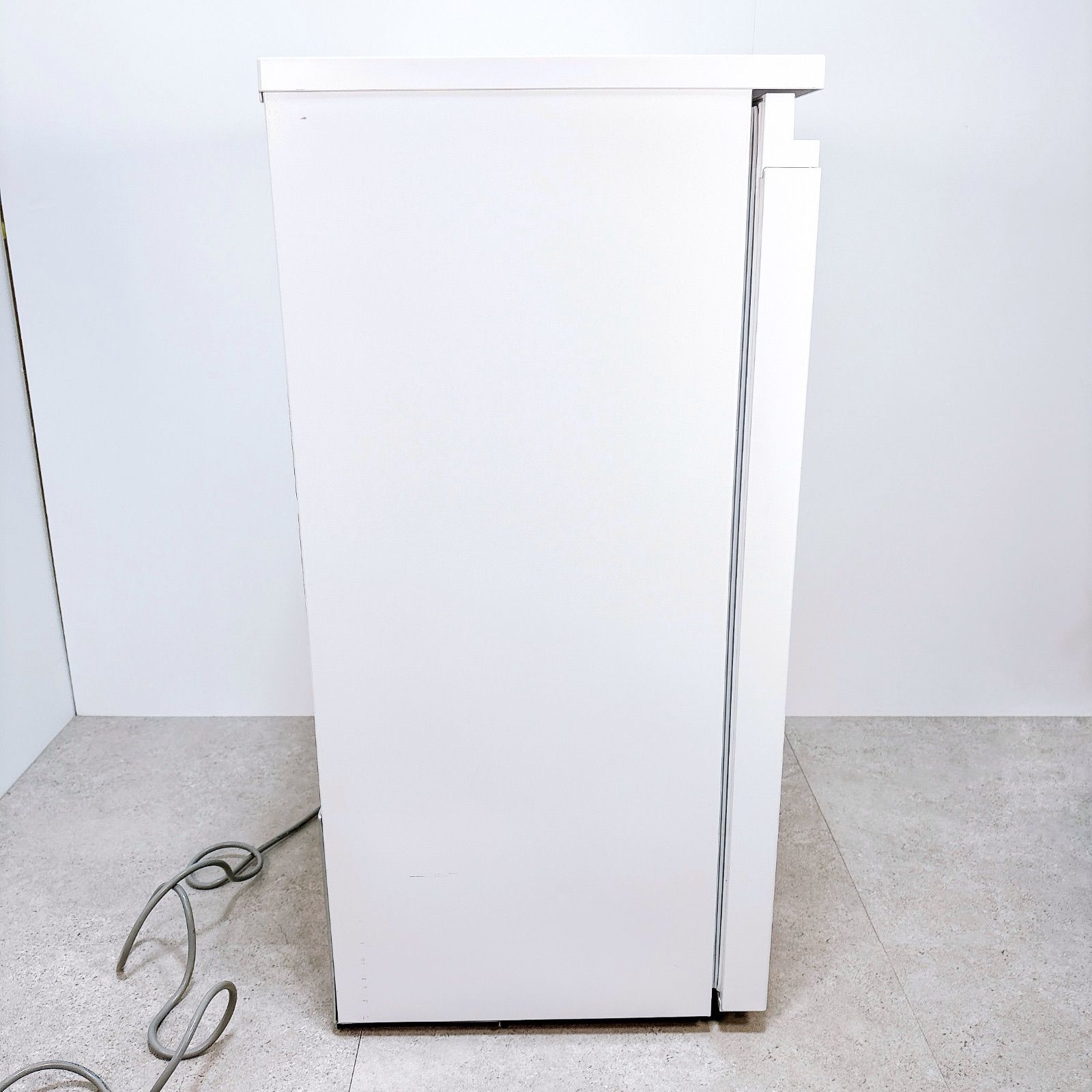 IRIS OHYAMA アイリスオーヤマ 冷蔵庫 66L KRSN-7A-W 2023年製 小型