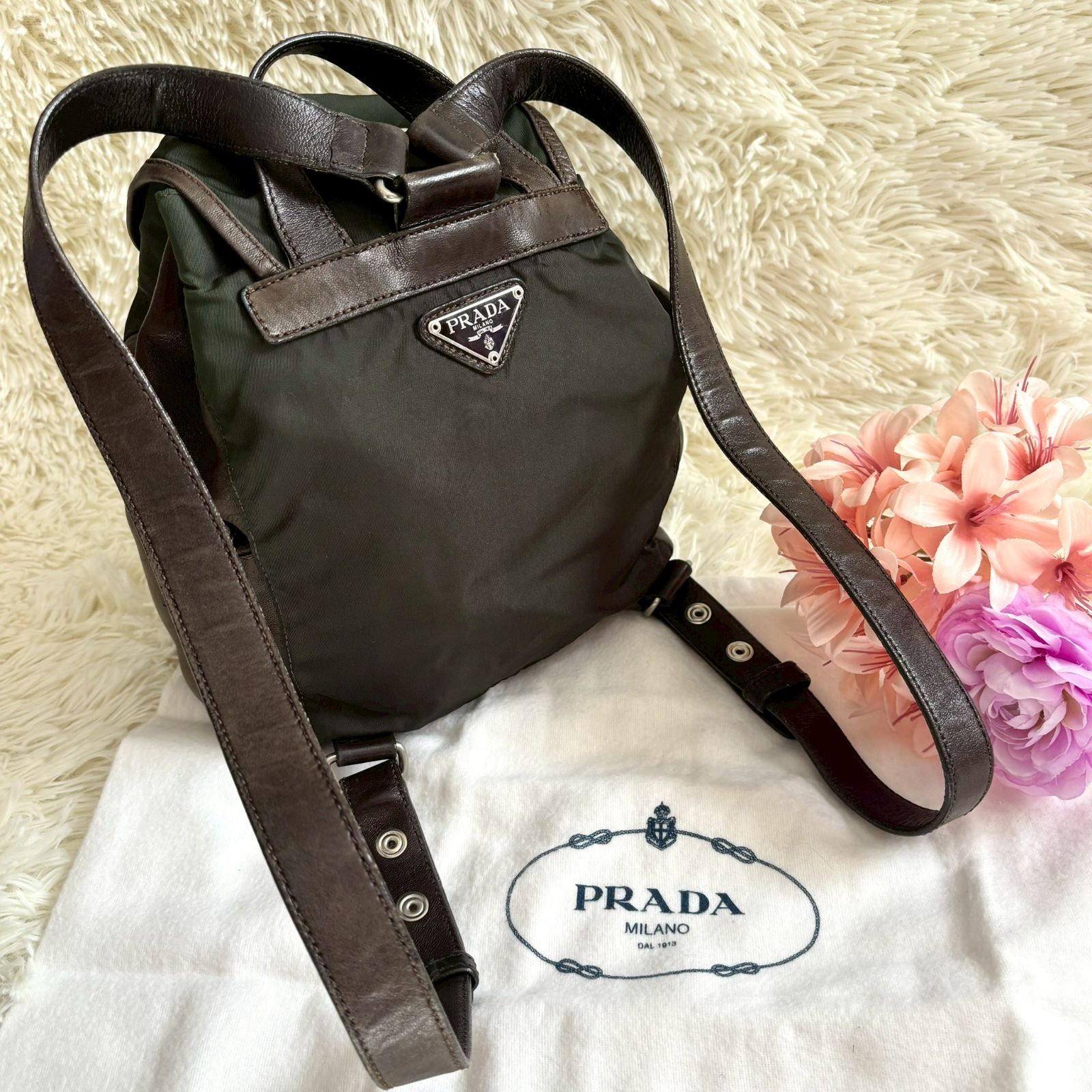 PRADA リュック ナイロン 三角ロゴ 三角プレート レザー 背面ロゴ