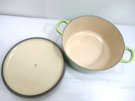 ルクルーゼ Le Creuset ココットロンド 24㎝ 両手鍋 グリーン 箱取説無し