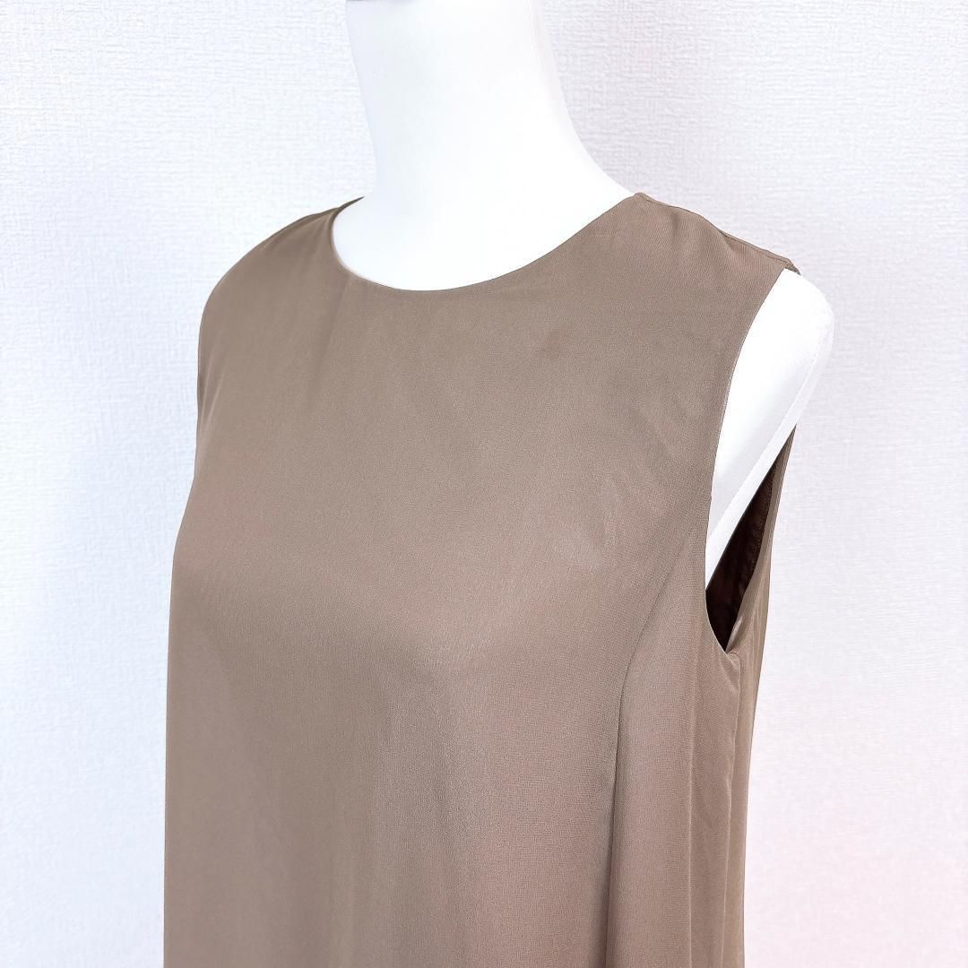 専用　FOXEY ノースリーブワンピース　40サイズ　美品 美品】FOXEY ノースリーブワンピース 裾プリーツ 40 Aライン ベージュ