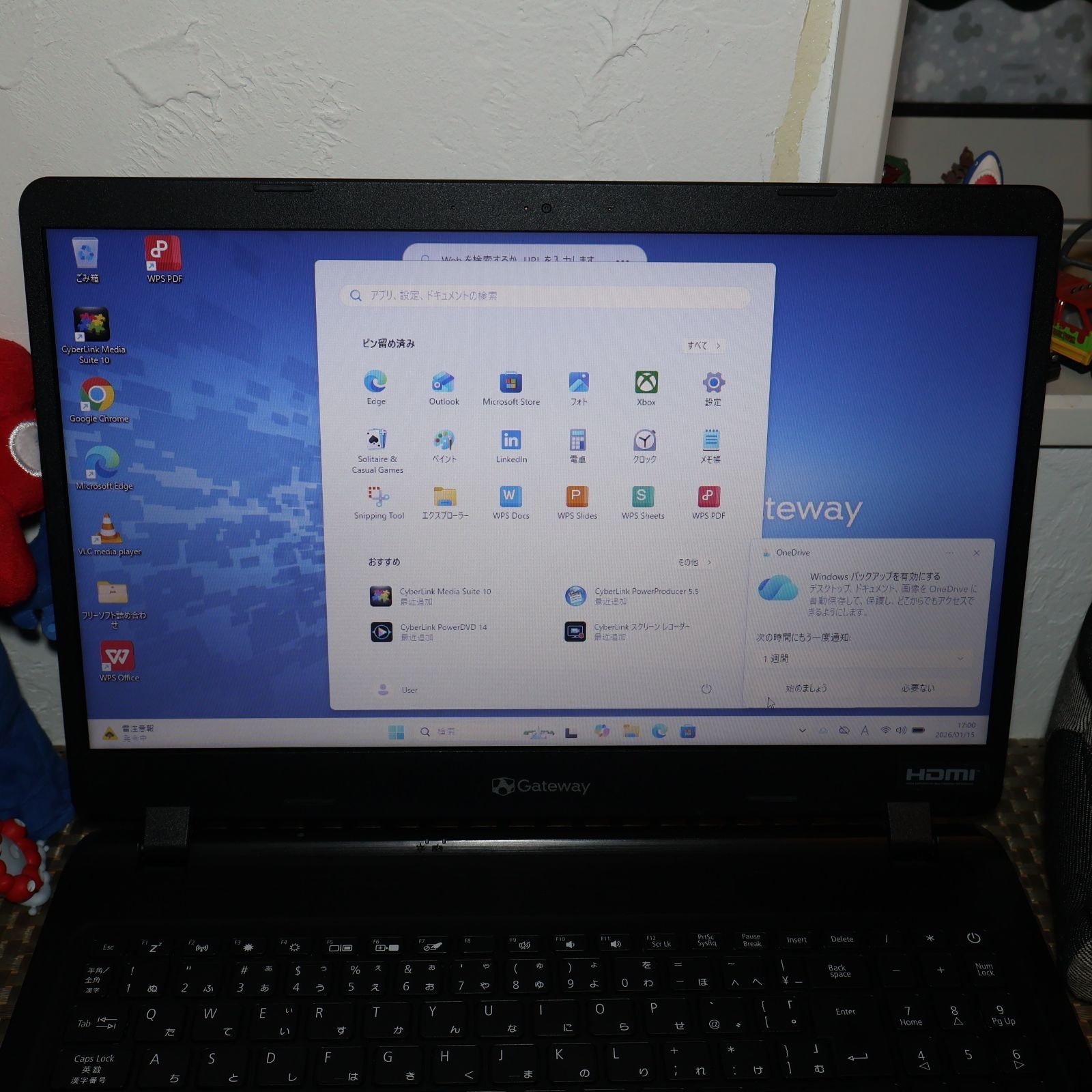 良品！Win11公式対応Corei3/メ8G/新品SSD/DVD/無線/カメラ - メルカリ