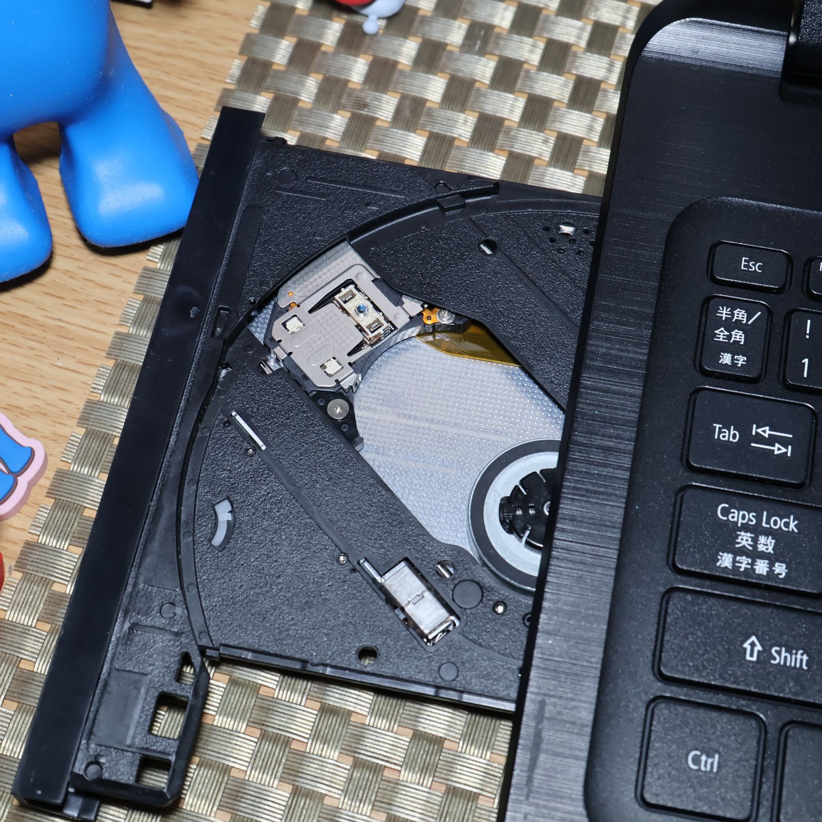 美品Win11公式対応10世代i3/メ8G/SSD480G/DVD/無線/カメラ 良品！Win11公式対応Corei3/メ8G/新品SSD/DVD/無線/カメラ - メルカリ