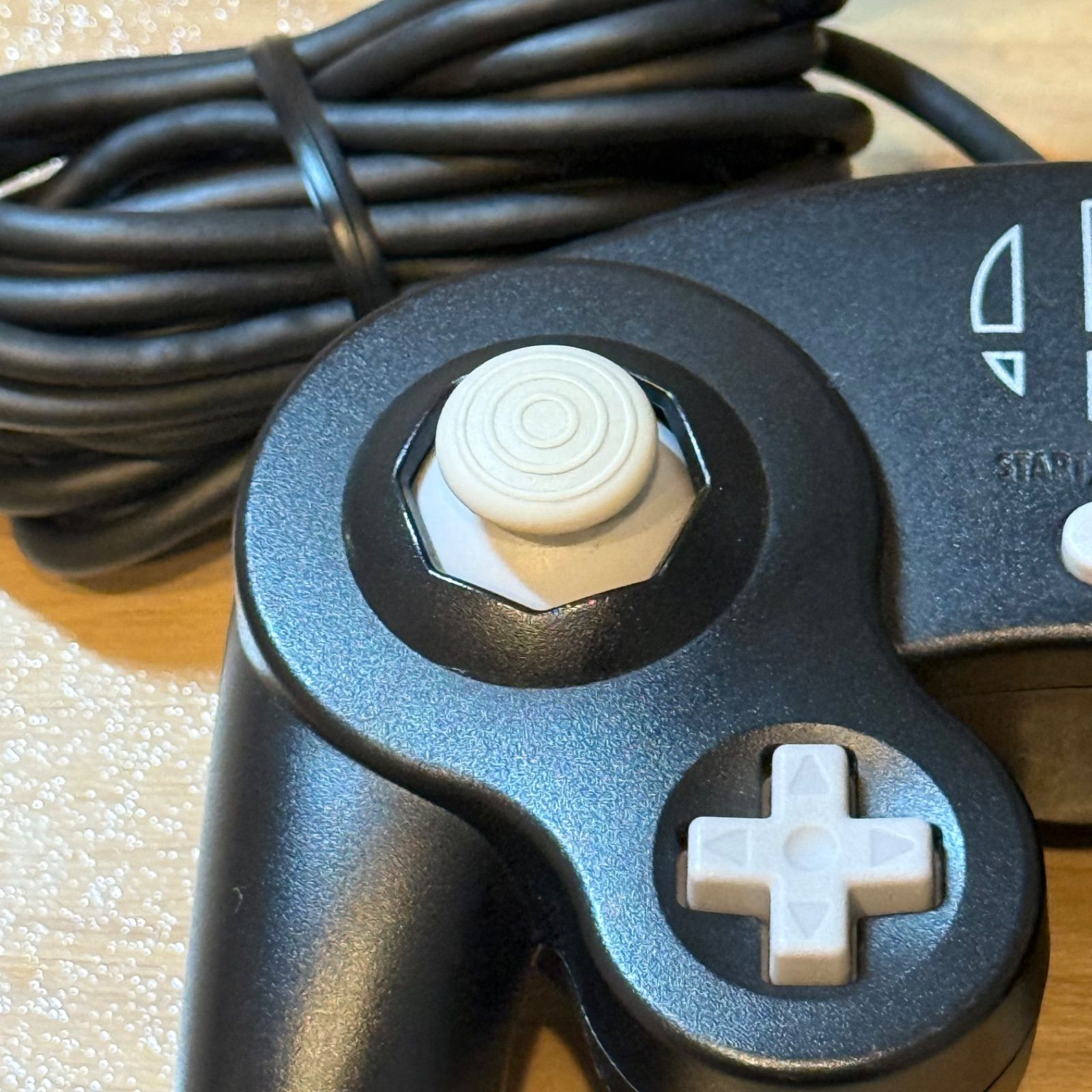 1-044 ゲームキューブ コントローラ スマブラブラック＆接続タップ