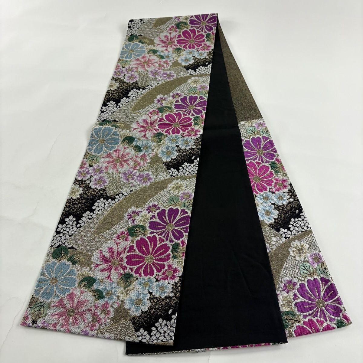 袋帯 秀品 桜 宮中扇面衣宴 箔 ラメ糸 黒 六通 正絹 【中古】 - メルカリ