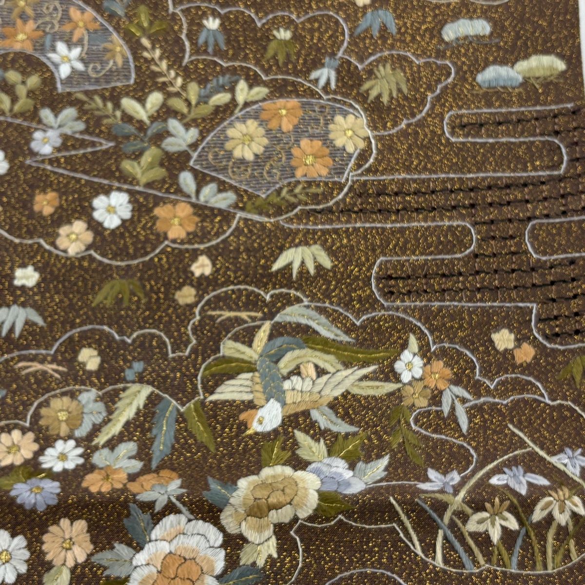 美品】 袋帯 逸品 扇面 花鳥 刺繍 金糸 茶色 六通 正絹 【中古