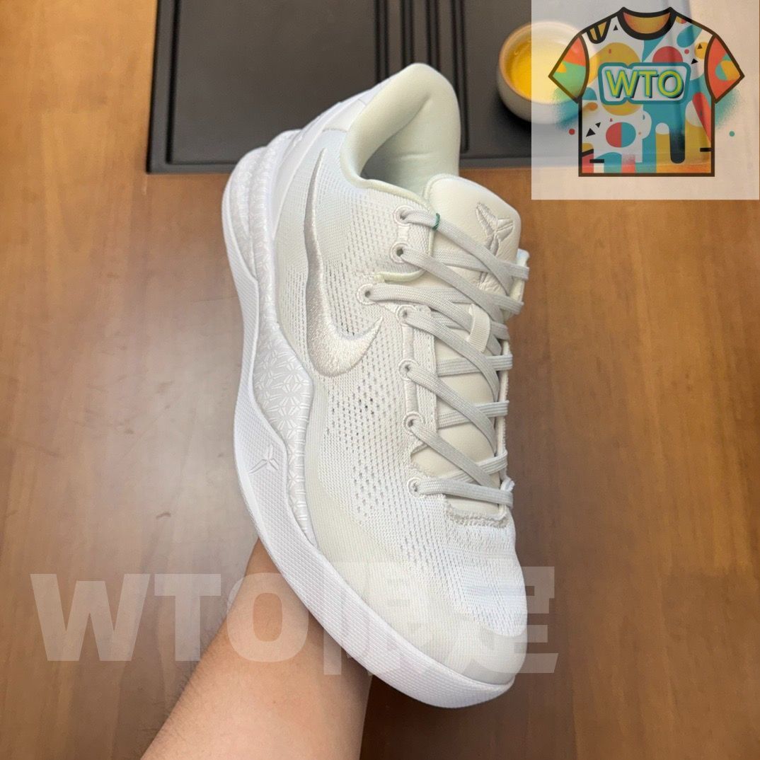 大特価???即購入箱付??新品 未使用 NIKE ZOOM KOBE 8 PROTRO HALO