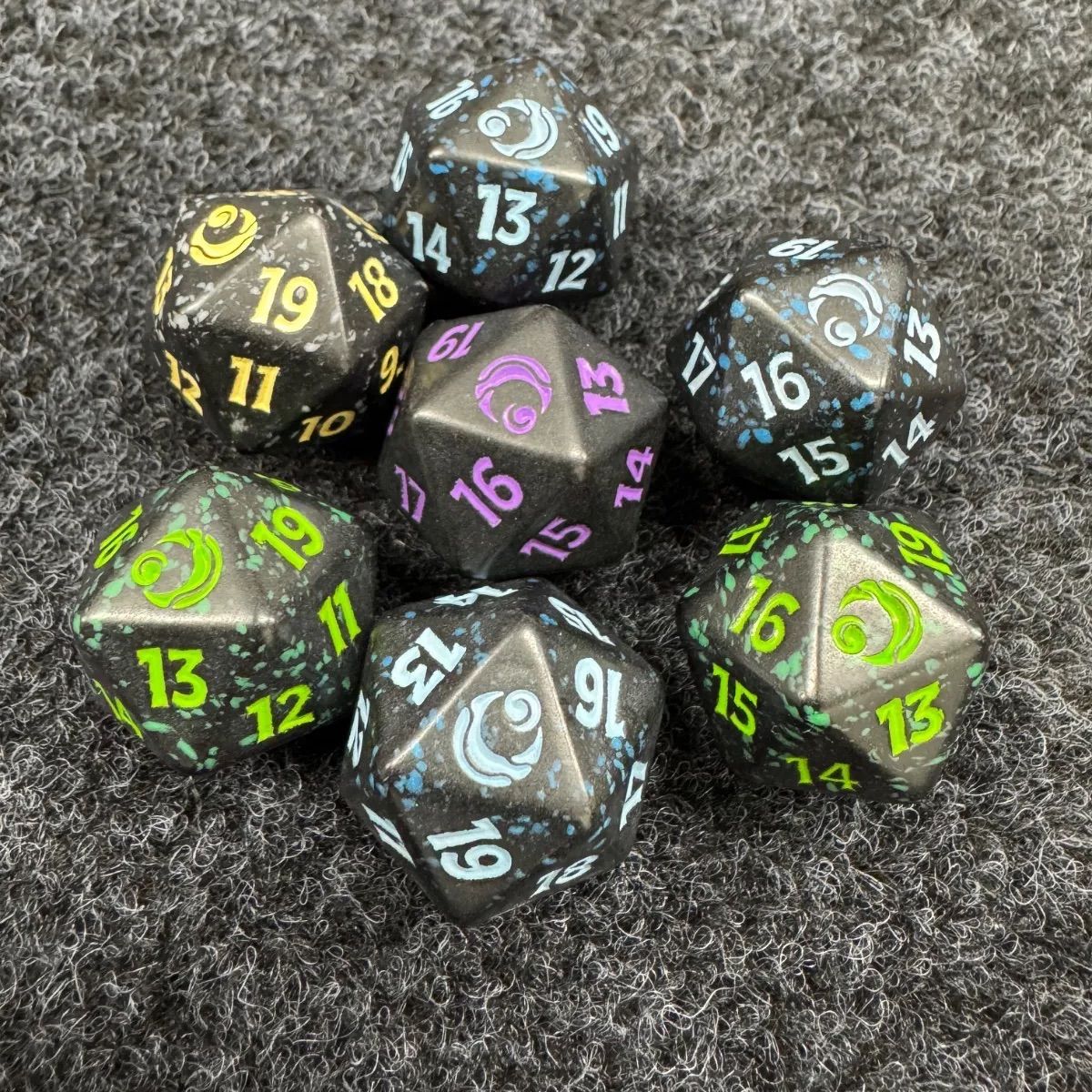 MTG　FF プレリリース　ダイスケース　20面ダイス　10面ダイス MTG FINAL FANTASY ギフトバンドルケース 開封品 ダイス 土地 MTG