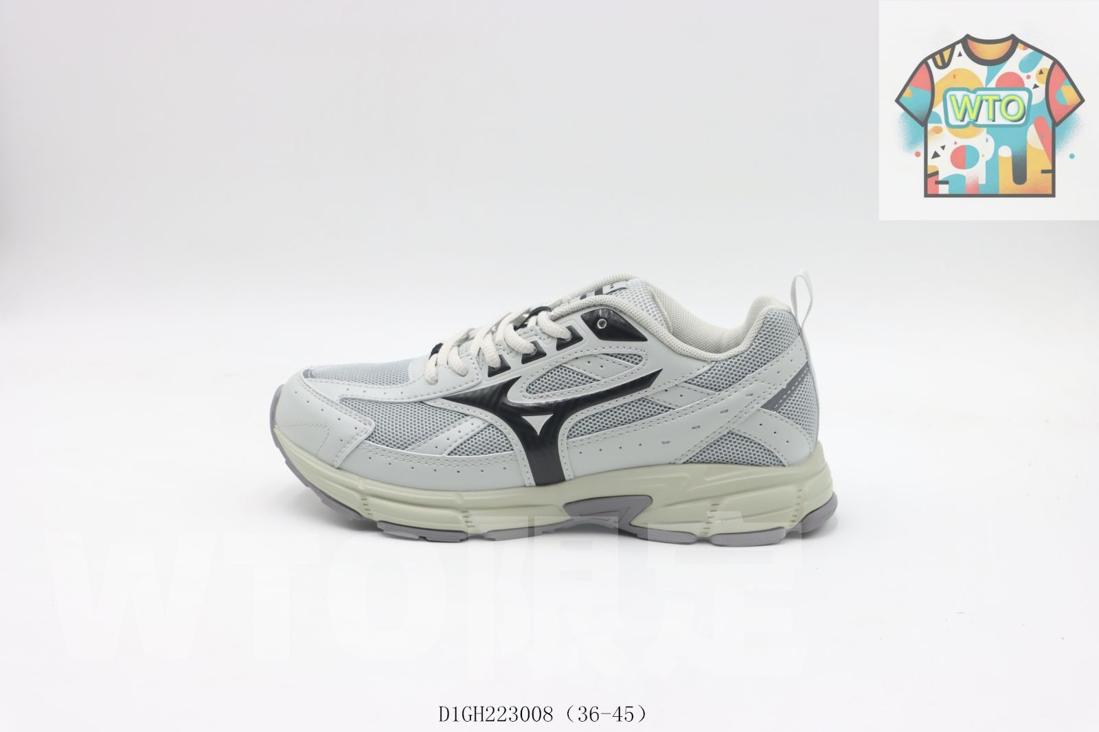 今日特価】ミズノのランニングシューズ グレー＆ブラック D1GH223008