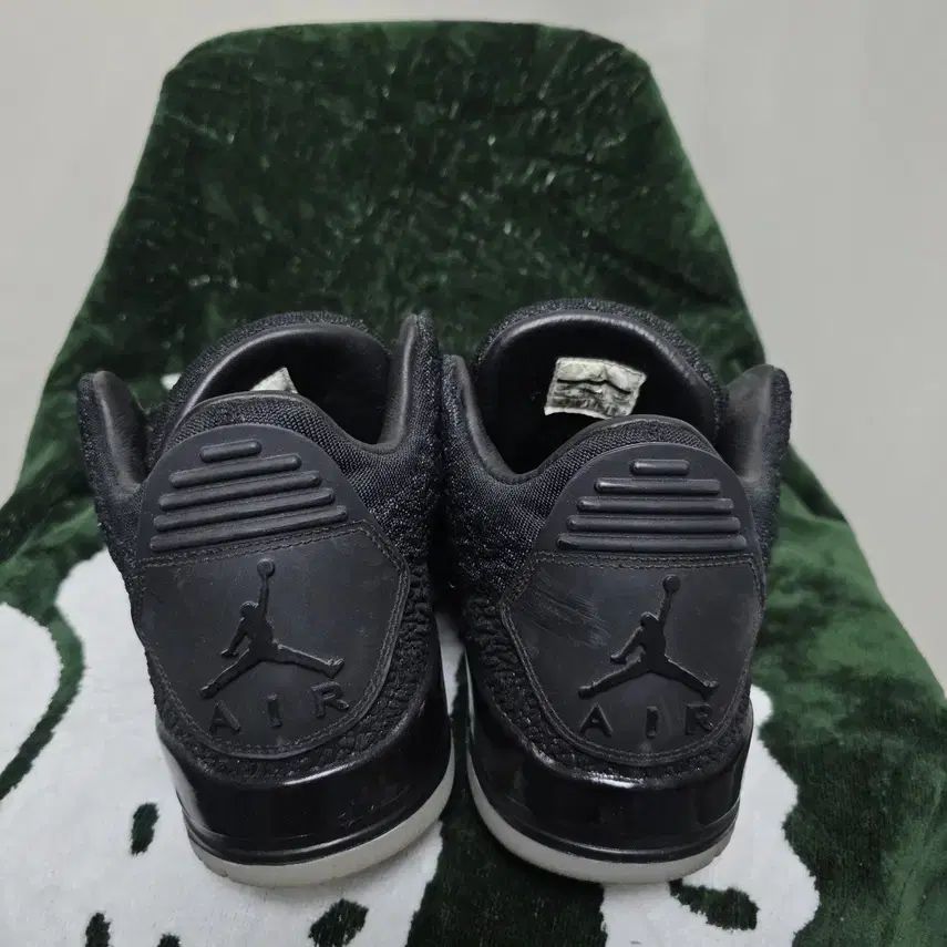 NIKE メンズ エアジョーダン 3 レトロ フライニット 300mm - メルカリ