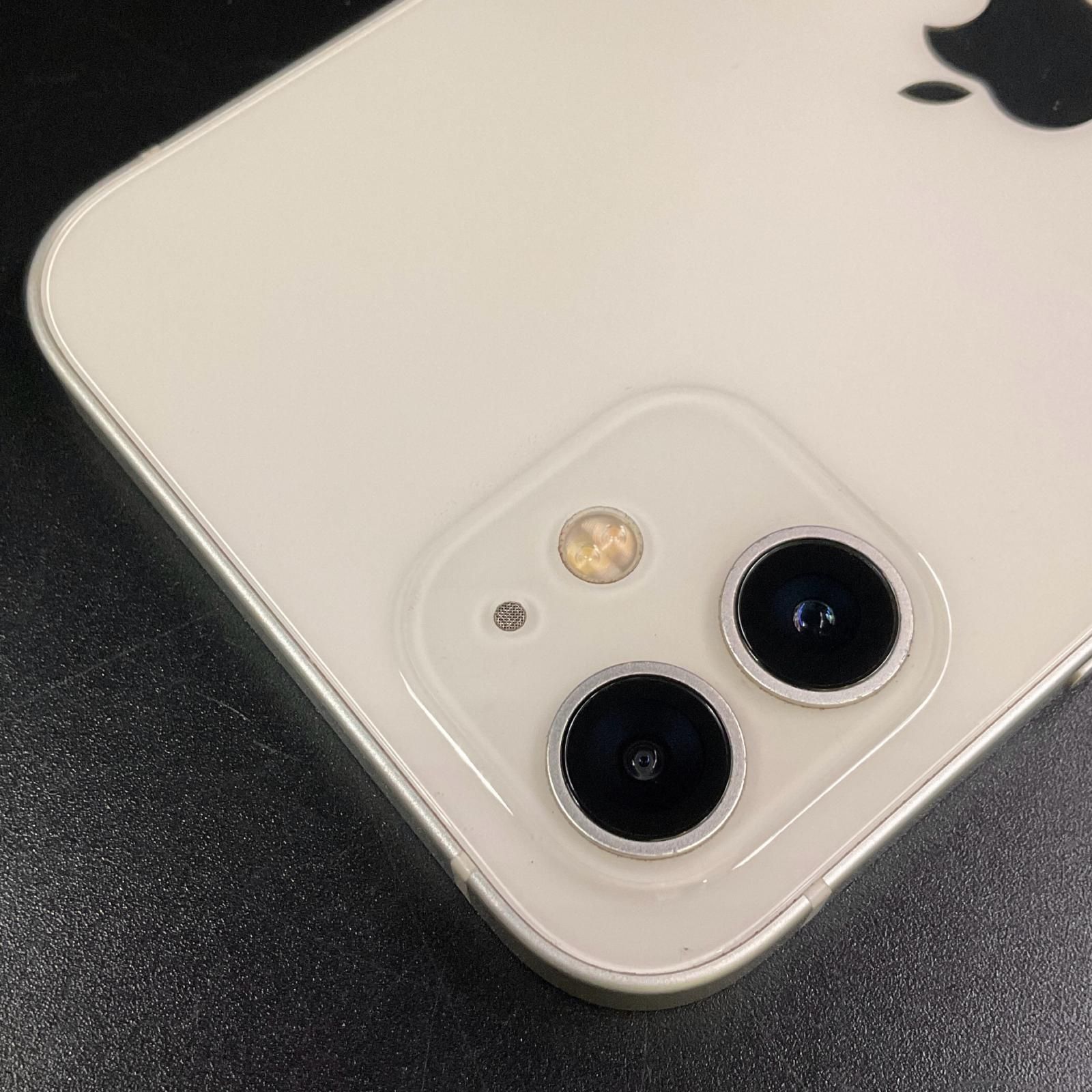 iPhone 12 256GB ホワイト docomo SIMフリー 白ロム 美品 動作確認済