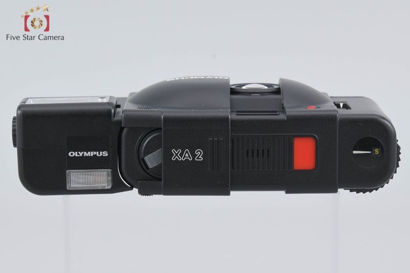 OLYMPUS XA2 コンパクトフィルムカメラ ブラック オリンパス Olympus XA2の使い方。カメラ初のグッドデザイン賞！いつでも持ち歩き