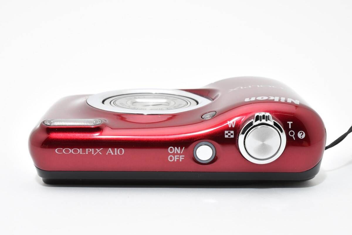 ☆美品☆ニコン Nikon COOLPIX A10 レッド 元箱付き☆ Y775 #4079