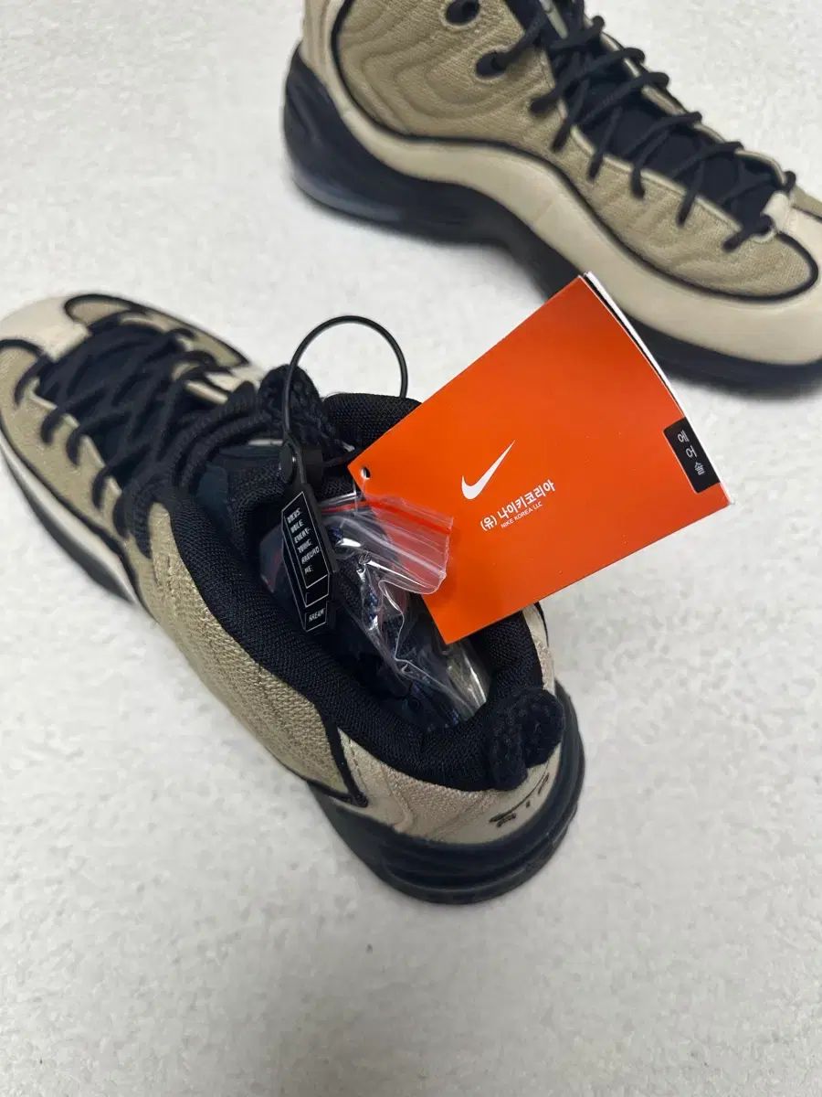 280)ナイキ ステューシー エアペニー2 ラタン ライムストーン - メルカリ