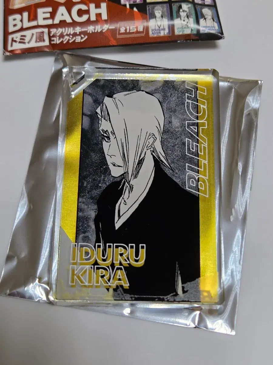 ドミノ風アクリルキーホルダー BLEACH 檜垣 泉 - メルカリ