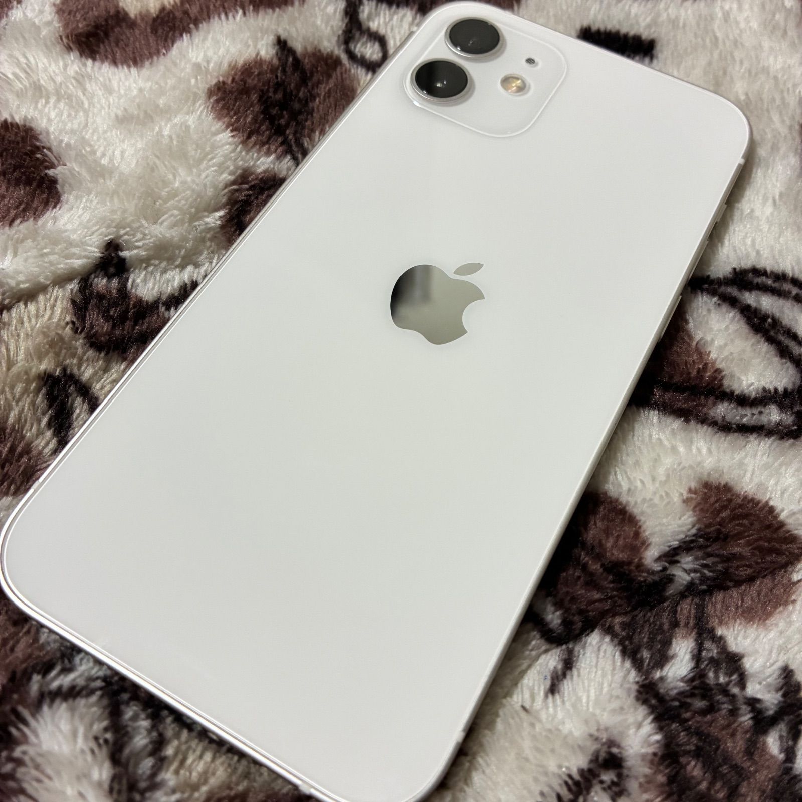 美品 iPhone12 128GB ホワイト SIMフリー 残債無し 匿名発送 - メルカリ