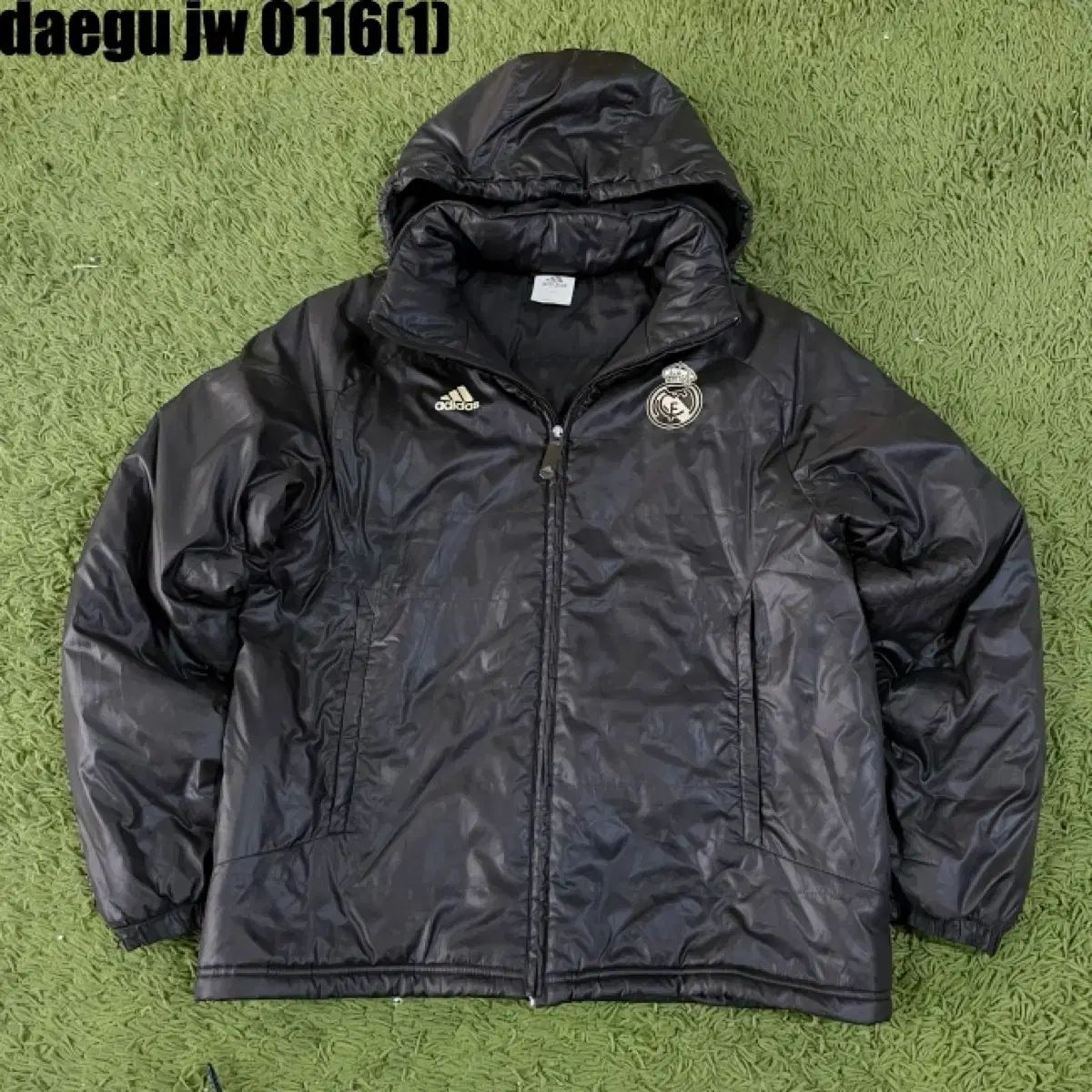 アディダス レアルマドリード フード ダウン ブラック 95 - メルカリ