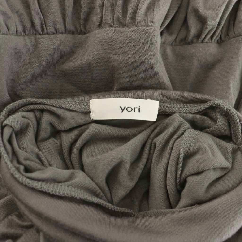 美品✨️yori ヨリ 現行 異素材ペプラムカットソー グレー 長袖 ヨリ
