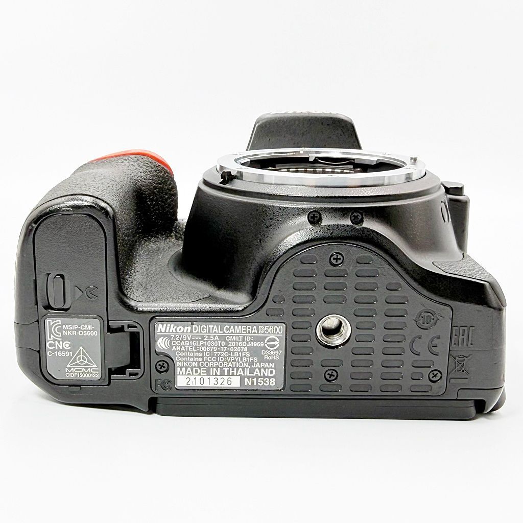 ニコン Nikon D5600 ダブルズームキット 一眼レフ カメラ 中古 - メルカリ