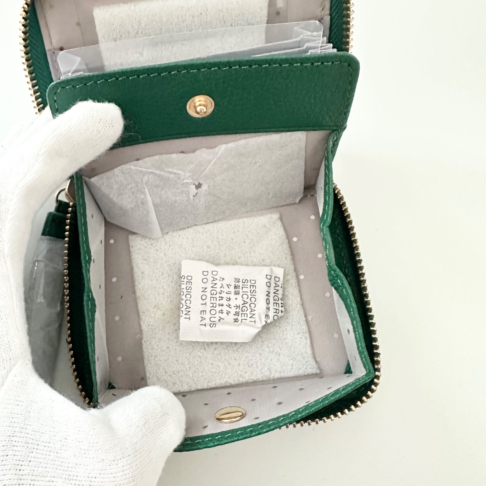 未使用 虎屋ういろ×perche×ear コトラちゃん ジャバラ二つ折り財布