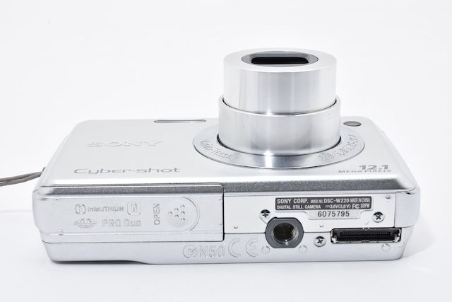 良品＞ SONY デジタルカメラ Cyber-Shot(サイバーショット) W220 (1210