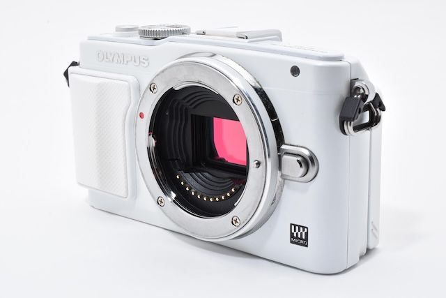 難有品・ジャンク品＞ OLYMPUS ミラーレス一眼 PEN Lite E-PL6 ボディ
