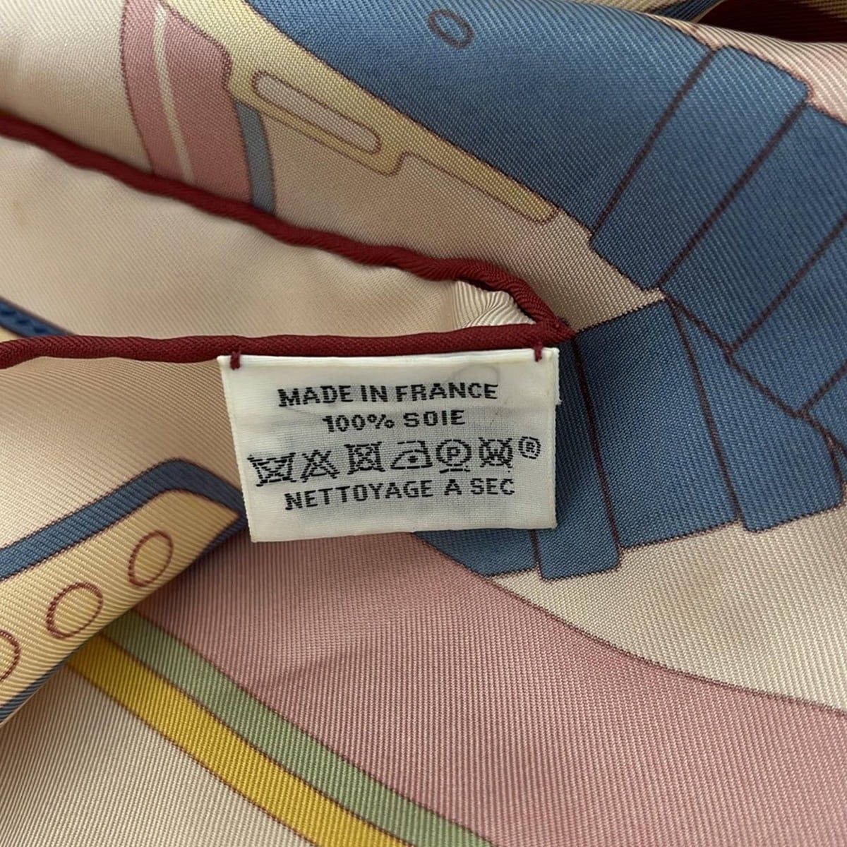 HERMES(エルメス) スカーフ カレ90 ピンク×ブルー×マルチ En Roue