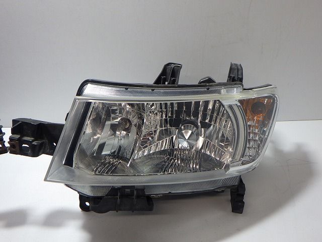 bB ヘッドライト左右 HID QNC20/21/25 後期 100-51096 BL 81185-B1010