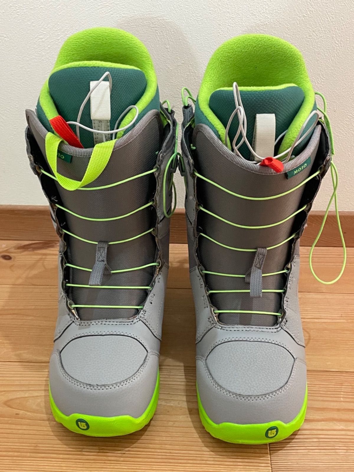 極美品 使用僅か Burton バートン MOTO ASIAN-FIT 27.5cm スノーボード