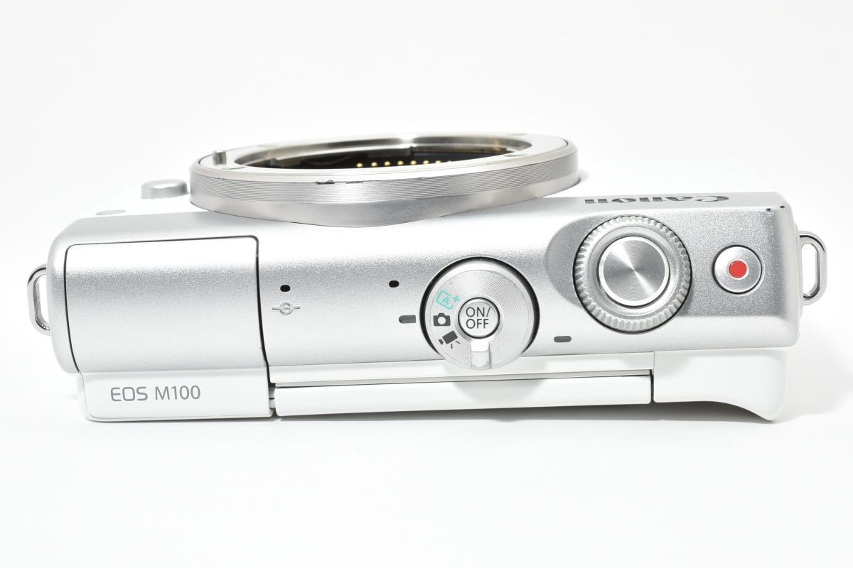 Canon EOS M100 シルバー　ジャンク　充電器付属 Canon EOS M100 シルバー ジャンク 充電器付属 Canon EOS M100