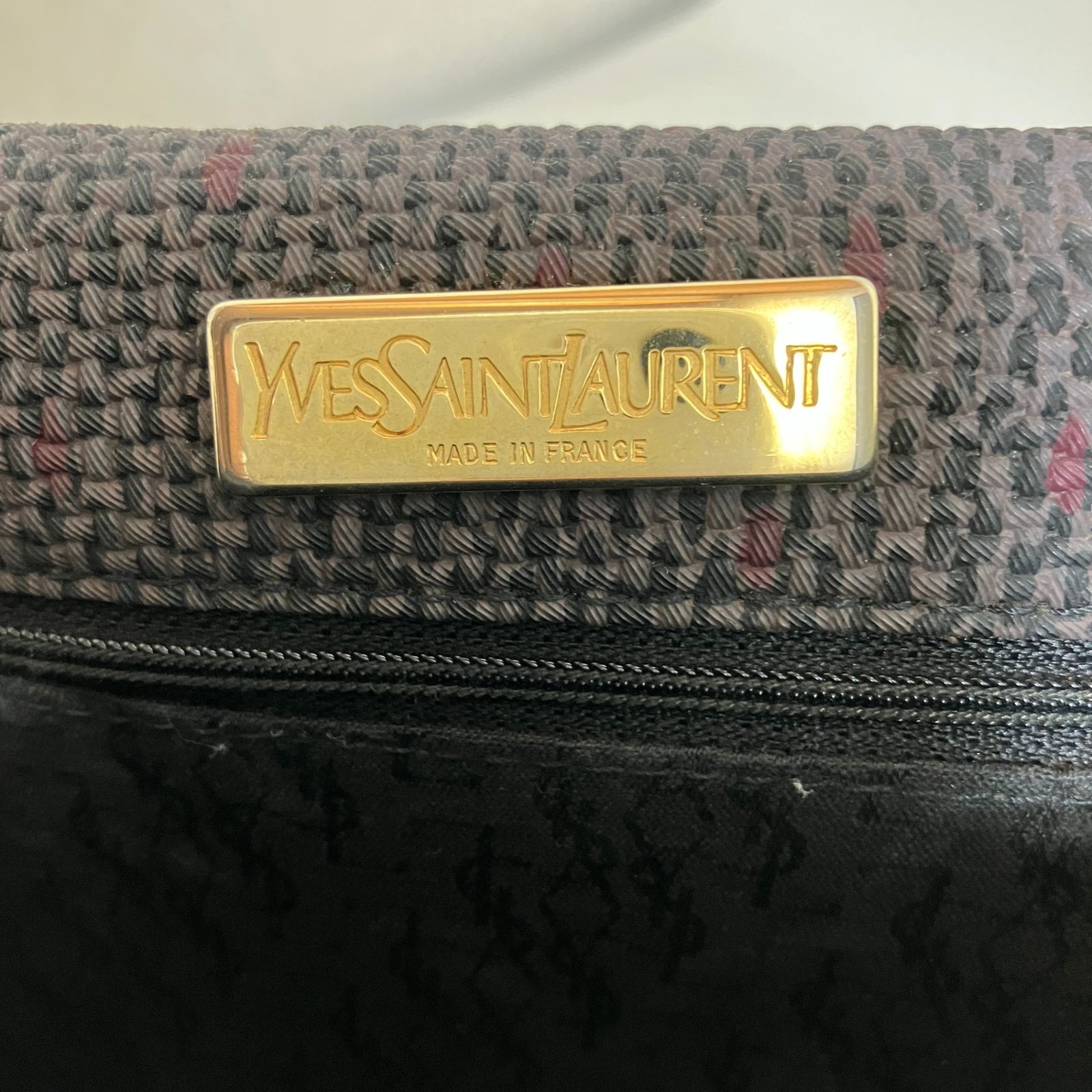 2512-145｜イヴサンローラン ショルダーバッグ ブラック YSLロゴ金具 