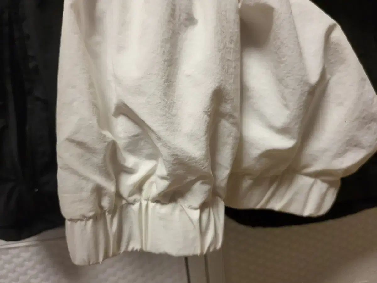 ウィンドブレーカー ジャケット