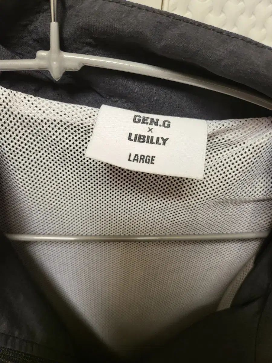  GEN G LIBILLY ウィンドブレーカー ジャケット サイズ L その他 タレントグッズ
