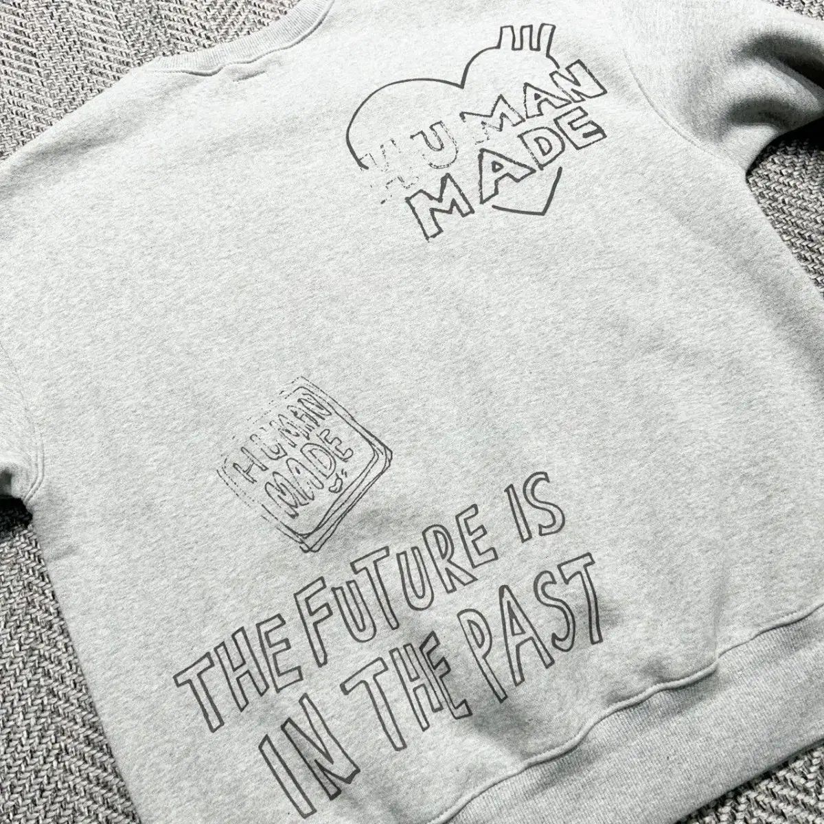 HUMAN MADE(ヒューマンメイド) グラフィティ 起毛 スウェット HUMAN 