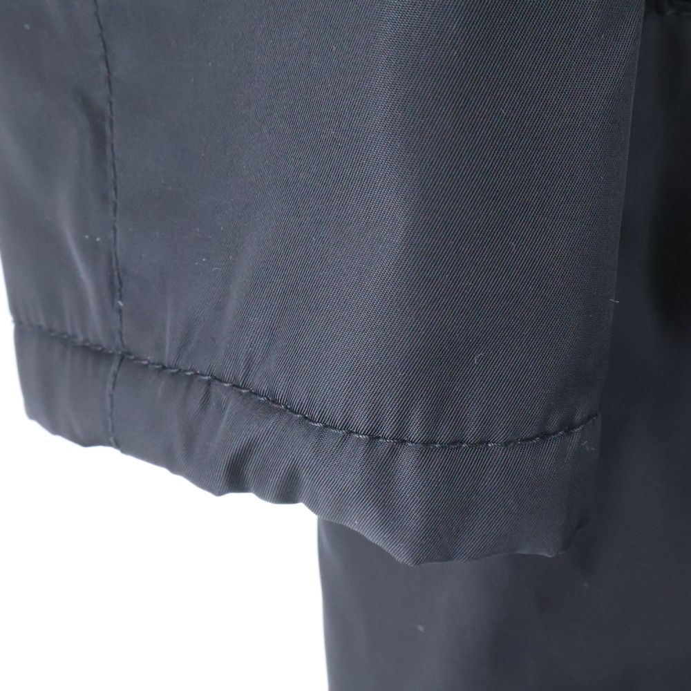 PRADA (プラダ) 中綿入りパテッド比翼ボタンステンカラーコート  