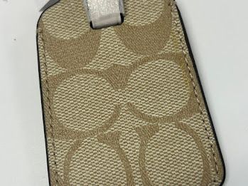 コーチ COACH ネームタグ シグネチャー ラゲッジタグ ライトカーキ
