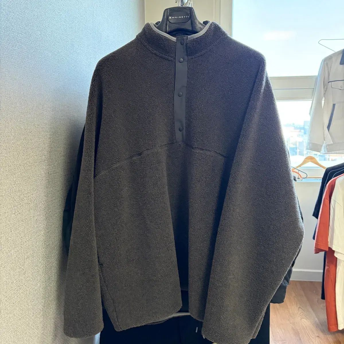 2 グラフペーパー ウール ボア ハイネック プルオーバー グレー - メルカリ