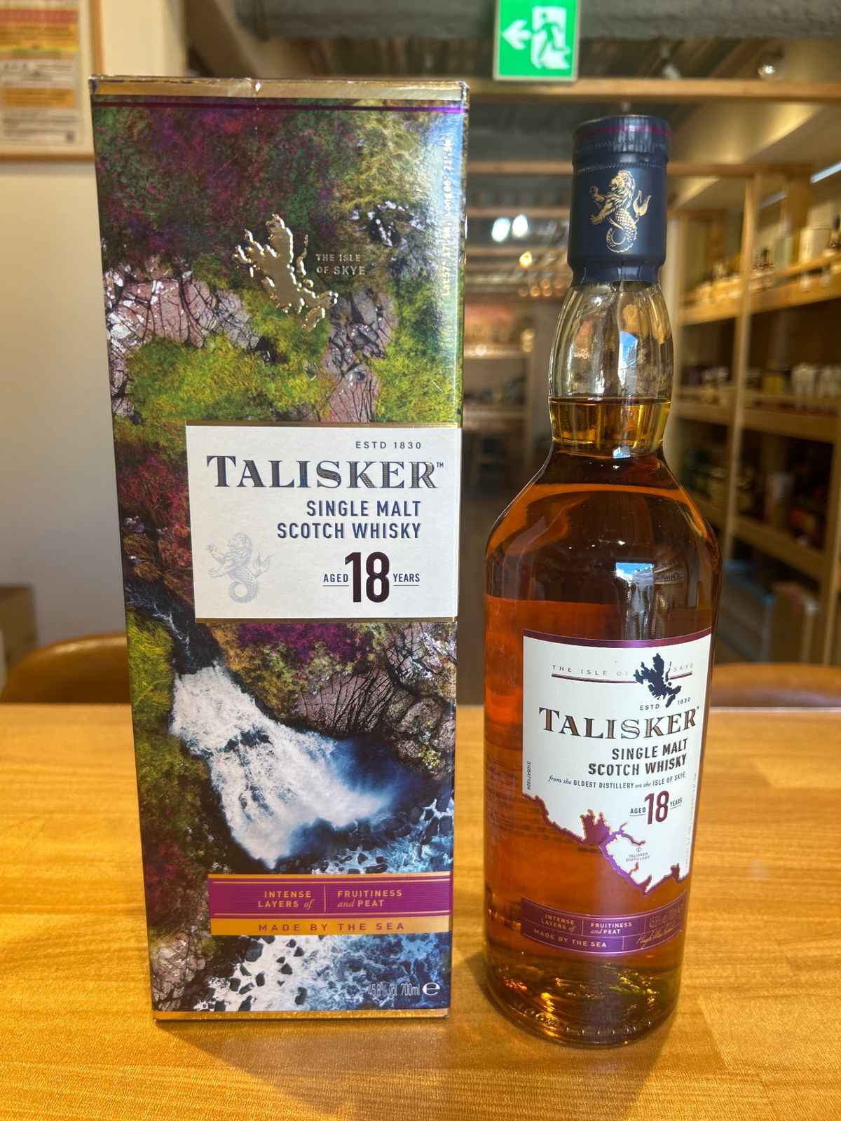 タリスカー 18年 箱入り [ ウイスキー イギリス 700ml ] - メルカリ