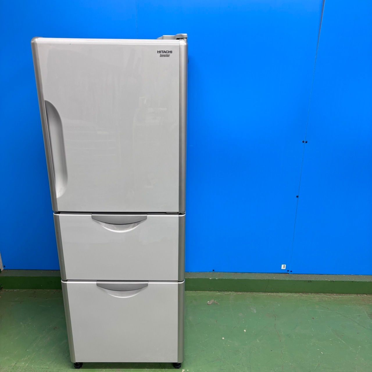 583 日立　大型冷蔵庫　スリム 200L強　自動製氷　右開き　1〜2人暮らし 583 日立 大型冷蔵庫 スリム 200L強 自動製氷 右開き 1〜2人暮らし